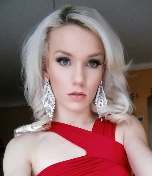 dreamtgirls:  Kylie Boudoir,   25 years old, transgender, california   Visit his Tumblr : http://kylieboudoir.tumblr.com/tagged/me 