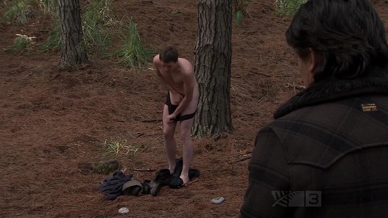 facesfullfrontal:  From Restituda.blogspot.com -  SyFy Channel’s “The Almighty