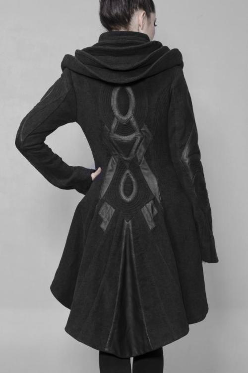 declencheurs: Gelareh designs coats Coats for Mara Jade