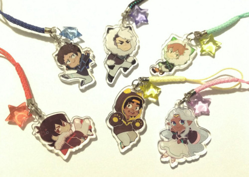 chiicharron:  theyre out of preorder :3 and out of shiros get them here ;v; 