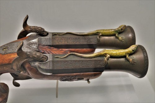 barbucomedie:Double-Barrelled Blunderbuss from Saint-Etienne, France dated to 1850 on display at the