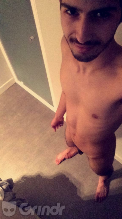 Sex frenchies-lads:  Grindr boy Madj <3  pictures