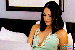 briebellasource:  Brie Bella ➝ Total Divas 6.12 (Feel The Glow)  