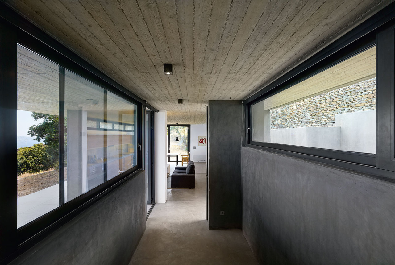titaniumtopper:  dezeen:  Architects Marina Stassinopoulos and Konstantios Daskalakis