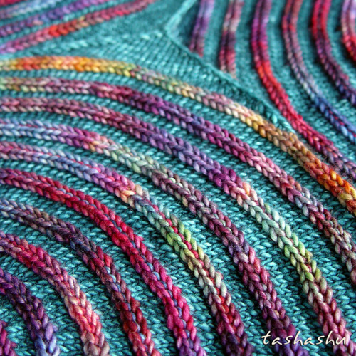 Check out this beautiful scarf called “Aurora Borealis” by Svetlana Gordon!  Pick it up on Ravelry! 
