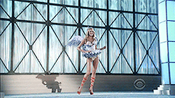loveangelvs:Candice Swanepoel Opening #VSFashionShow Ballet Segment