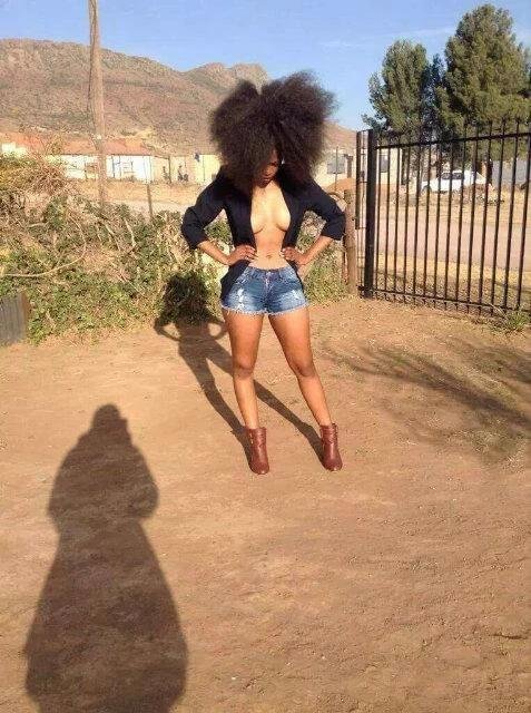 ebonyenigma:LOVE her!