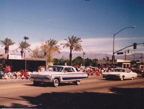 XXX delafrontera:  Latino Classics car show in photo