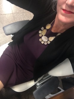 whiteboy143:  918milftexter:  A little fun at work last week. Let’s hope Monday turns out to be as fun.  Hey momma