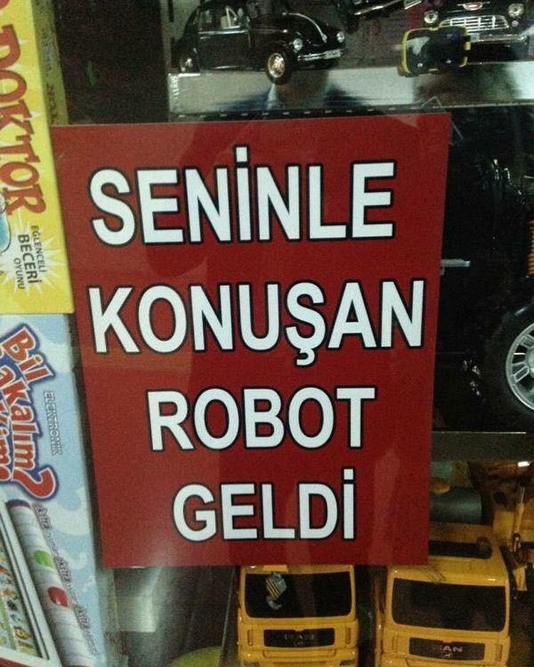 SENİNLE
KONUŞAN
ROBOT
GELDİ