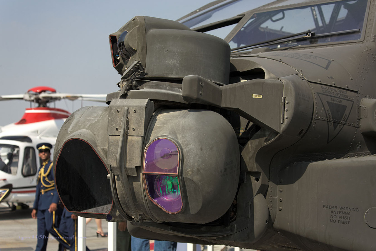 rocketumbl:  AH-64D 