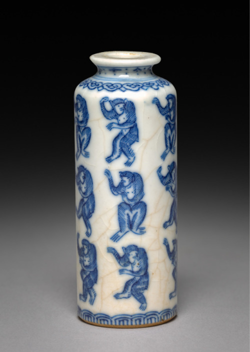 Snuff Bottle with Stopper, 1723-1735, Cleveland Museum of Art: Chinese ArtSize: Overall: 8.4 cm (3 5