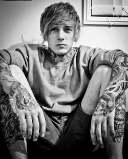 CUTE HOT SEXY EMO TUMBLR TEEN GAY BOYS TATTOO