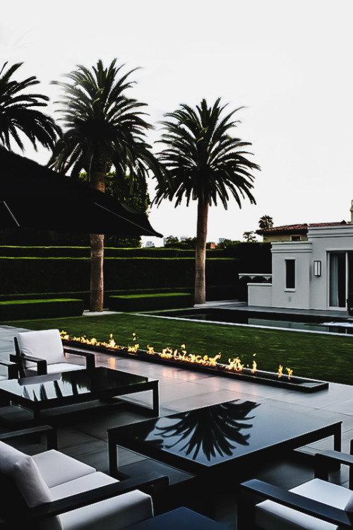 envyavenue:Simon Cowell’s Beverly Hills Home