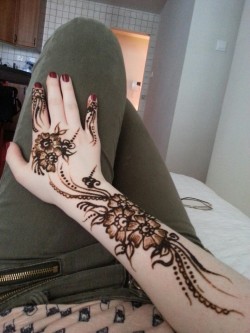 thegingerpedro:  so i just got henna oh yis