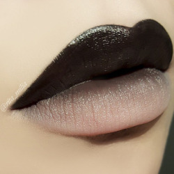 notordinaryfashion:  Black to Nude Ombre