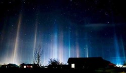 sagansense:  Light Poles can be seen at nights
