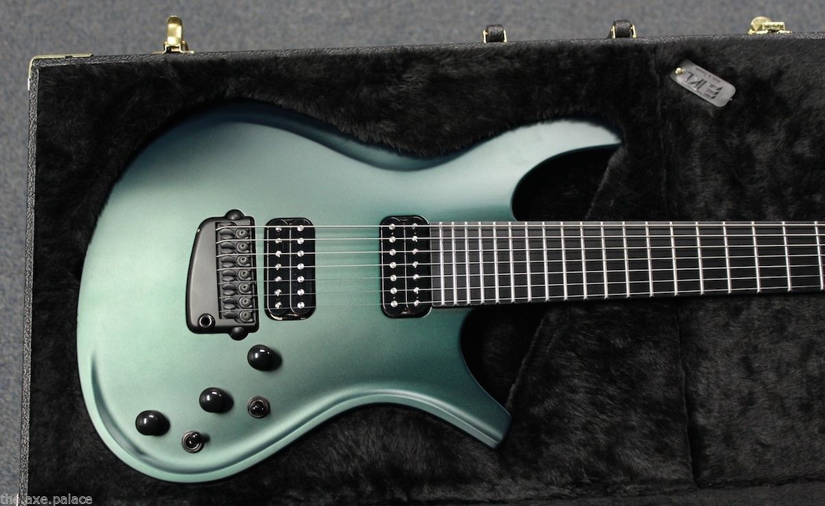 guitarlust:  Parker Maxxfly 7-string in Emerald Satin. 