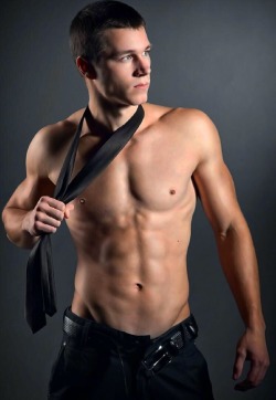 amanthing:  Visit amanthing Hunk Edition BlogWith 9 Different Categories of HOT MEN to Choose From 