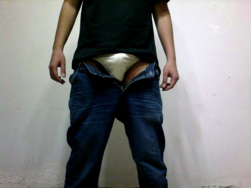 underwearhumiliation: When your pants are falling down and you remember you have decided to wear tig