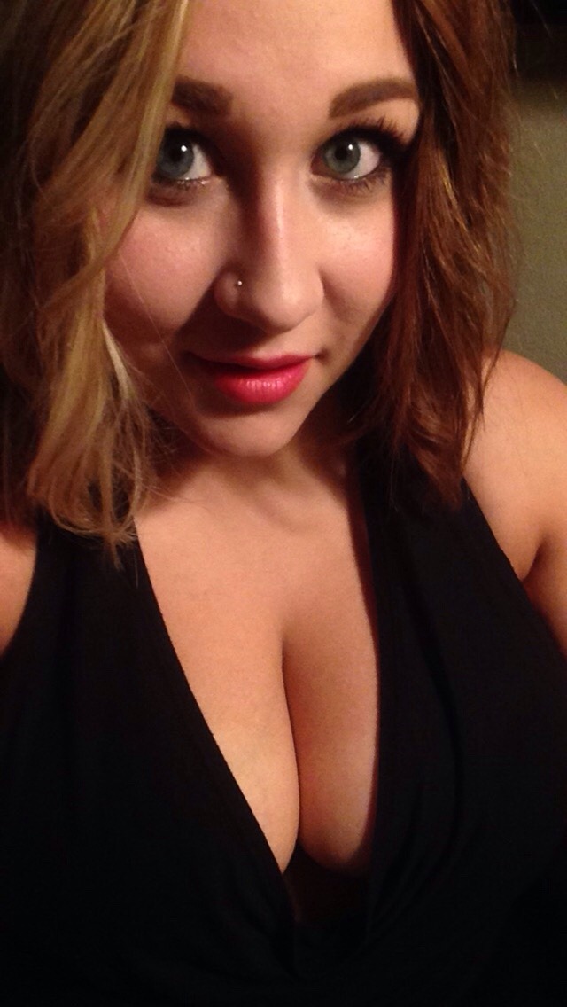 misspennyprimetime:  Selfie princess 👸