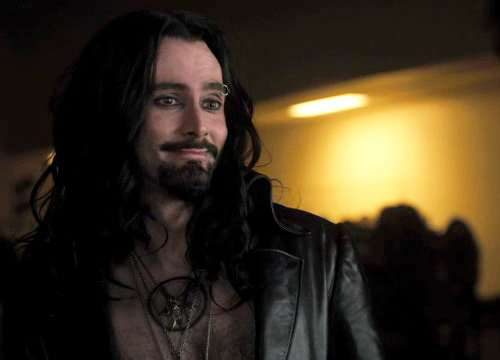 mizgnomer:  David Tennant with long hair I love a man who looks good with long hair