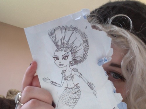 y0ur-krypt0nite:  i tried m hand at drawing a punk mermaid seeing as i live by the sea n all xD 