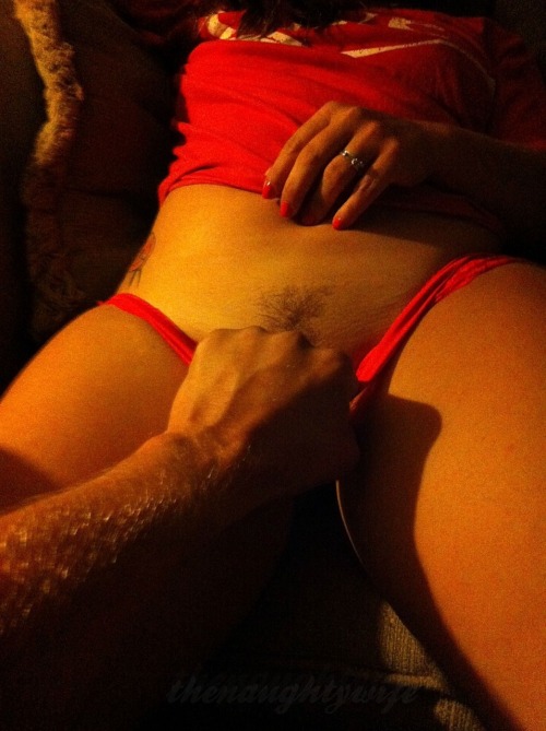 thenaughtywife:  I love this set!!!! His hands tho!!!!! Unf…..
