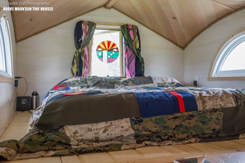 tinyhousetown:  The Pequod tiny house A 208 sq ft home shared by a family of four  