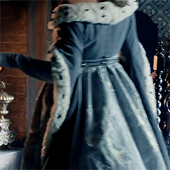 borgiapope:Anon requested:Favorite Elizabeth Woodville Costume