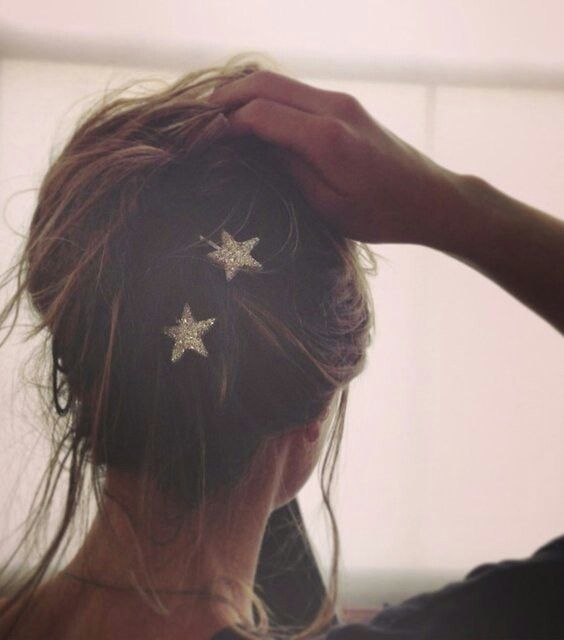 nymphetfashion:  Silver Sequin Star Hair Clip 