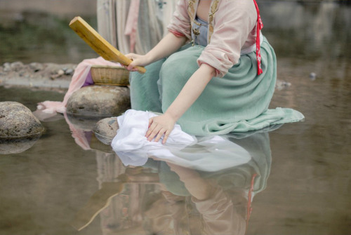 Traditional Chinese hanfu | artistic photography “women from song dynasty” 山居秋暝 by -六十七-