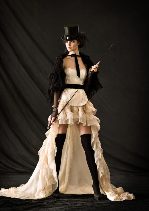 steampunktendencies:  Florina Becichi  