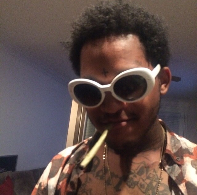 young-chop-a-veli:  Fredo robbed Ian Connor and took his glasses  Big Boss Fredo