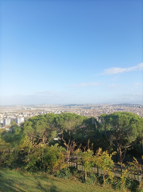 Ben Abalayan Insan Ok Seviyorum. Hatasn Gren, Kabul Eden, Gnl Alan Krgn Uyutmayan Insanlardan Razym.