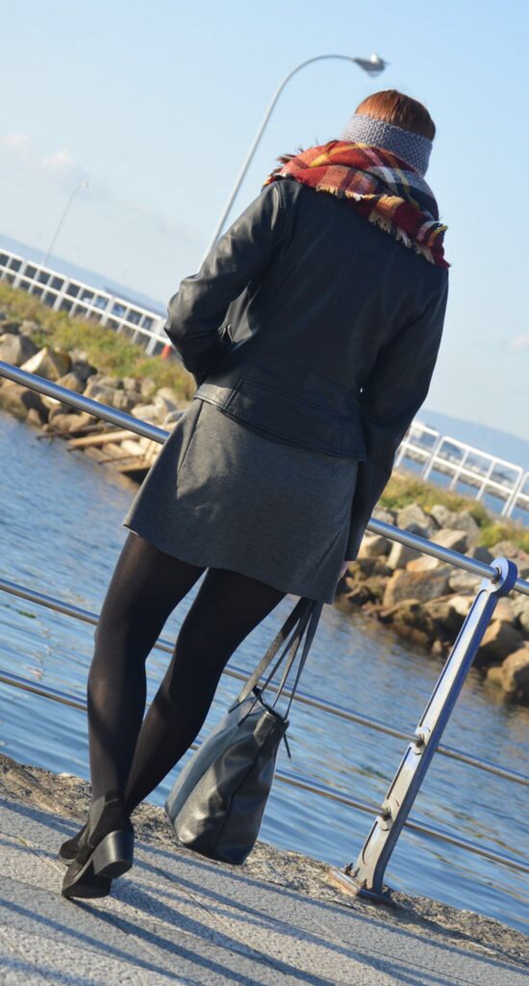 aurozz:  http://www.coco-smile.com/2015/12/grey.html