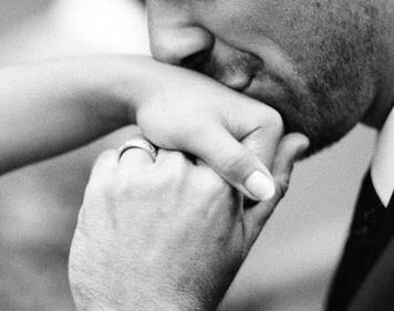 goodgirlgonewildmontreal:  yesiamhisgoddess:  The Gandy Man…for the ladies viewing