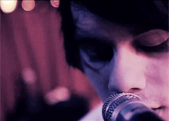 teenagedfricks:  8/ ∞ people that cause me physical pain: Michael Clifford 