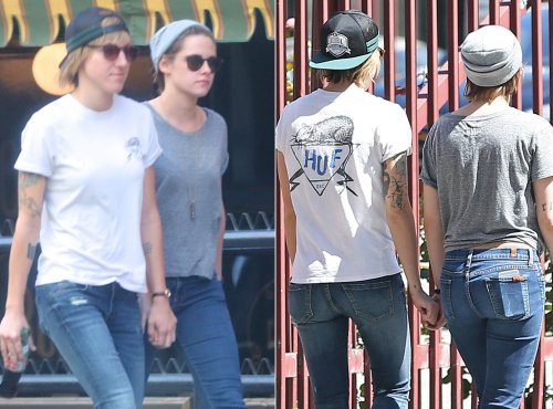 jonesettaprince:  Kristen Stewart and Alicia Cargile in L.A. (INFphoto.com) 