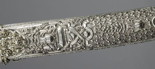 art-of-swords:Yatagan Sword with scabbard Maker: Husain Qualfa Dated: early 19th century Culture: 