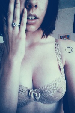 dykebarbie:  New tattoo, my nipple piercings, and also I’m engaged now!