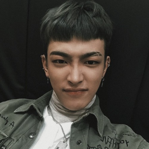 Hongjoong Icons Ateez