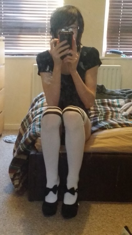 jammy-cat:Cheesey idea: smart business woman hiding a slutty trap underneath :Palso new socks &l