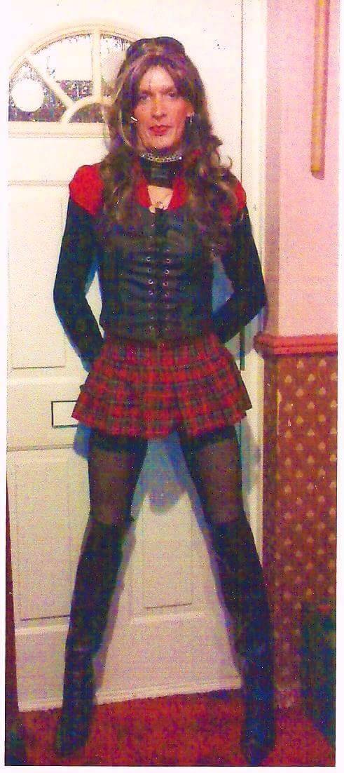 kerrybrookeworld:  Just a few pics of me and more to come, I love being photographed
