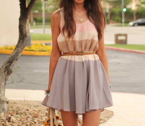 Here’s another adorable dress, perfect for the summer!