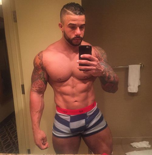Porn Pics thick-sexy-muscle:  NYPD muscle hunk, Miguel