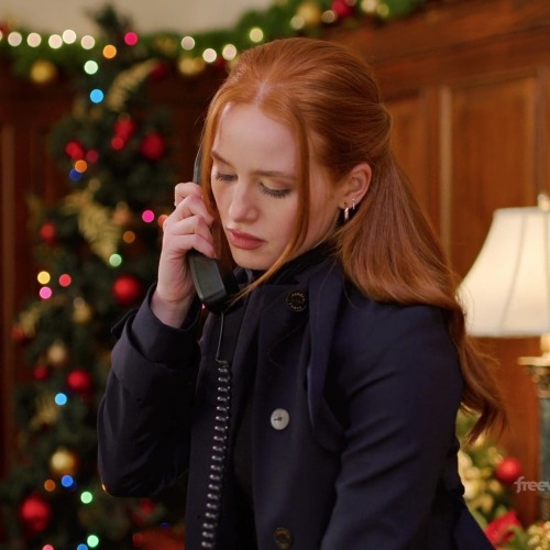 Madelaine Petsch As Georgia In Hotel For The Holidays - Icons