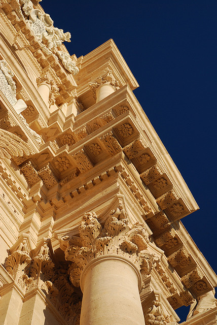 simobutterfly:Syracuse Cathedral da Giuseppe FinocchiaroTramite Flickr:The Cathedral façade was rebu