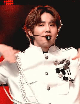 lawlliets:Suho - Tempo (181116 @ Music Bank)