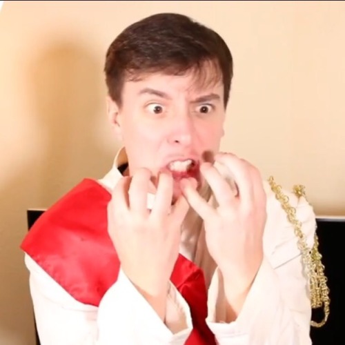 thatsthat24:exploding-bonbon:thatsthat24:ginnyweatherby:matching icons for you and yourselfAll of th